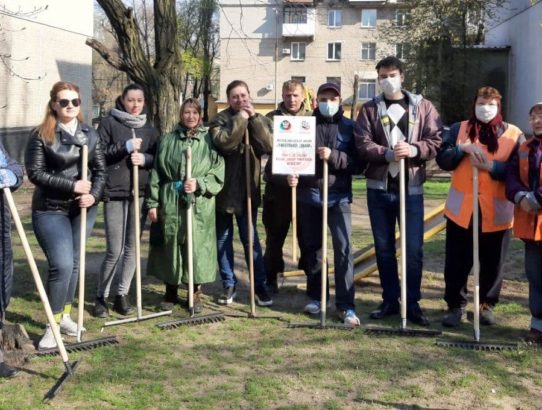 Хорошая погода – повод провести «Уютный двор»!