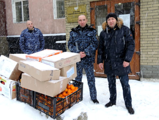 В Ворошиловском районе прошла акция «Тепло сердец»