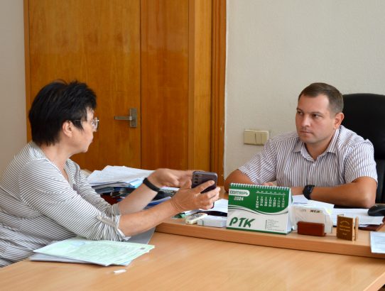 Прием первого заместителя руководителя Управы Ворошиловского внутригородского района Администрации городского округа Донецк Андрея Евтеева