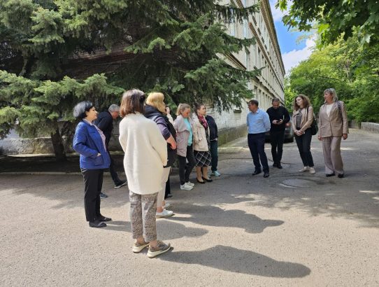 Встреча с населением на подведомственной территории